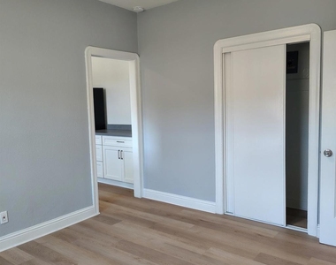 2684 73rd Avenue - Photo Thumbnail 11