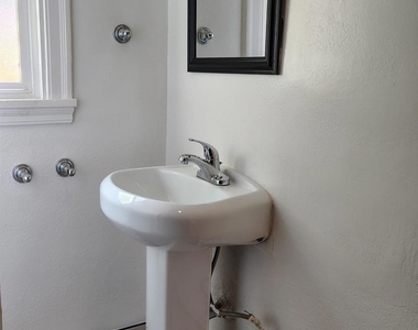 2684 73rd Avenue - Photo Thumbnail 7