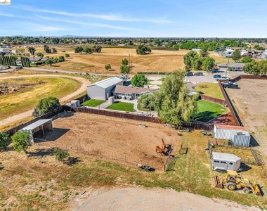 59 Old Stagecoach Rd - Photo Thumbnail 61