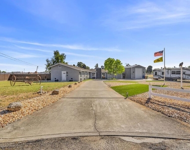 59 Old Stagecoach Rd - Photo Thumbnail 6