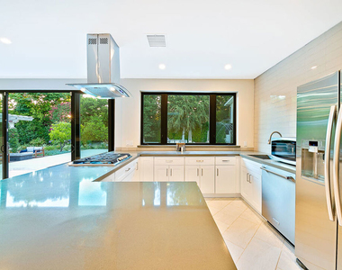 721 N Beverly Drive - Photo Thumbnail 22