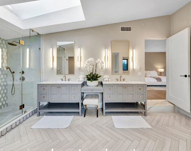 721 N Beverly Drive - Photo Thumbnail 16