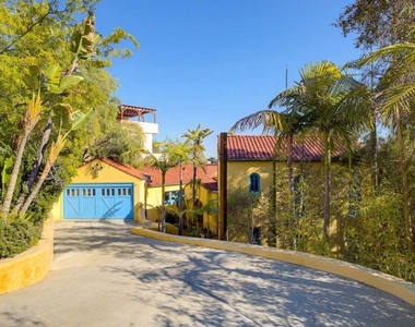 4778 Cromwell Avenue - Photo Thumbnail 32