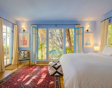 4778 Cromwell Avenue - Photo Thumbnail 15
