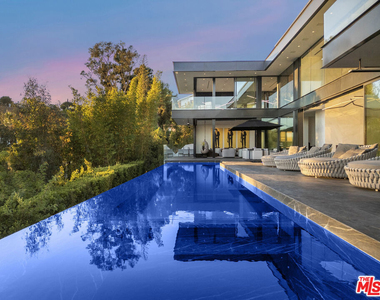 1369 Londonderry Place - Photo Thumbnail 5