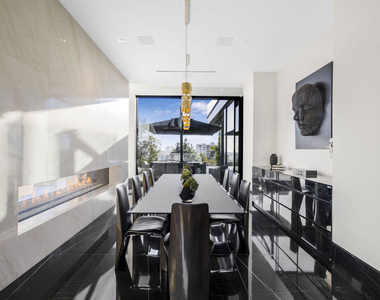 1369 Londonderry Place - Photo Thumbnail 11