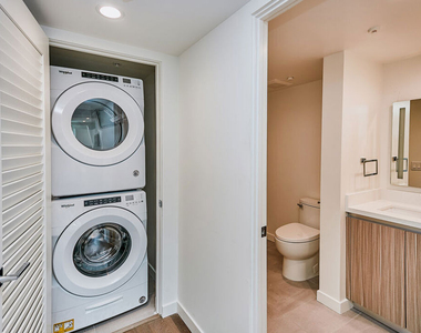 328 N Maple Drive - Photo Thumbnail 6