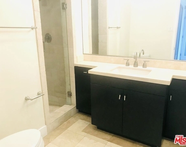 304 S Elm Drive - Photo Thumbnail 17