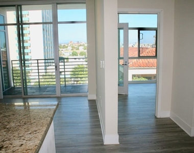 1241 5th Street - Photo Thumbnail 7