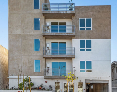 1717 Winona Boulevard - Photo Thumbnail 8