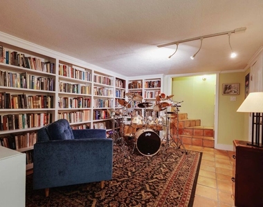 3024 Angus Street - Photo Thumbnail 28
