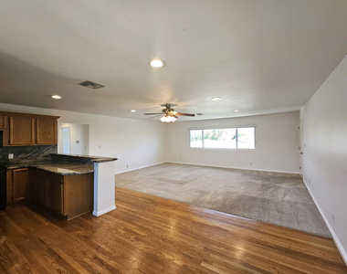 22040 Wyandotte Street - Photo Thumbnail 4