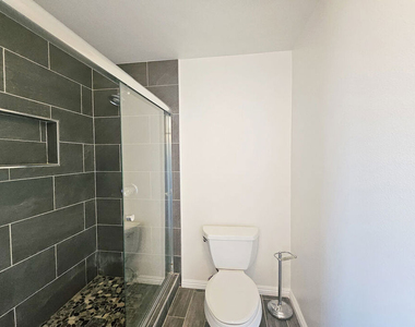 22040 Wyandotte Street - Photo Thumbnail 17