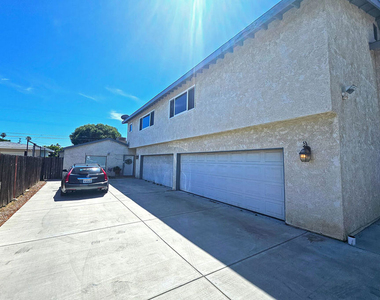 22040 Wyandotte Street - Photo Thumbnail 21