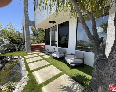 8424 Grand View Drive - Photo Thumbnail 26