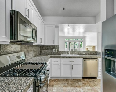 2222 Beachwood Drive - Photo Thumbnail 19