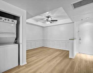 2222 Beachwood Drive - Photo Thumbnail 2
