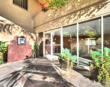 2222 Beachwood Drive - Photo Thumbnail 41