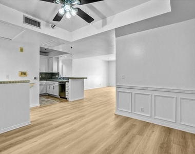 2222 Beachwood Drive - Photo Thumbnail 3