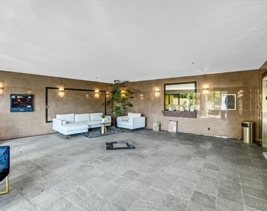2222 Beachwood Drive - Photo Thumbnail 42