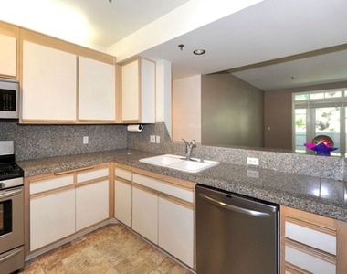 2222 Beachwood Drive - Photo Thumbnail 7