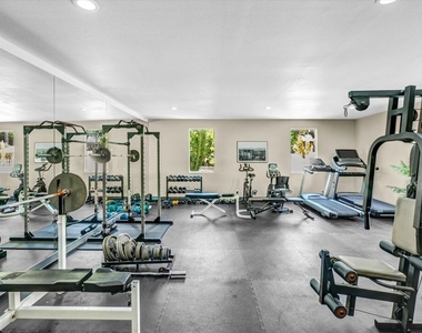 2222 Beachwood Drive - Photo Thumbnail 32