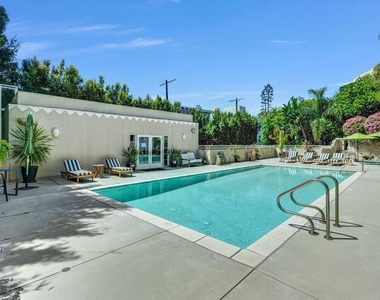2222 Beachwood Drive - Photo Thumbnail 36