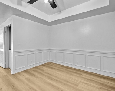 2222 Beachwood Drive - Photo Thumbnail 9