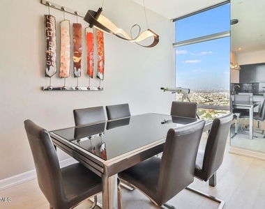 900 W Olympic Boulevard - Photo Thumbnail 16