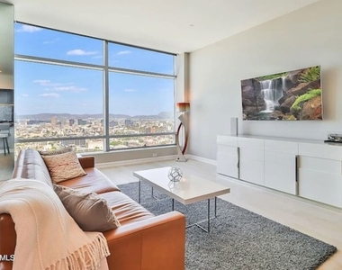 900 W Olympic Boulevard - Photo Thumbnail 1