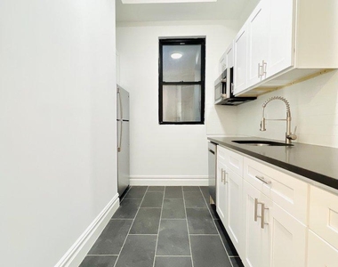 73 Saint Marks Avenue - Photo Thumbnail 3
