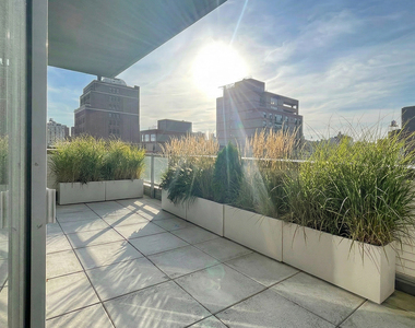 321 W 110th St - Photo Thumbnail 6