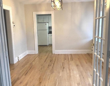 1 E Carver Street - Photo Thumbnail 7