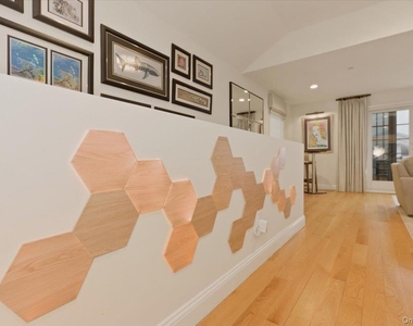 97 Wisconsin Street - Photo Thumbnail 5