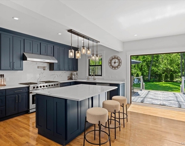 619 Bailey Avenue - Photo Thumbnail 4