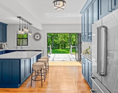 619 Bailey Avenue - Photo Thumbnail 3