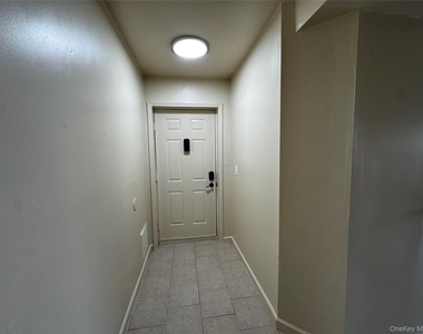 5 Lexington Hill - Photo Thumbnail 9
