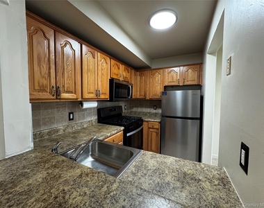 5 Lexington Hill - Photo Thumbnail 5