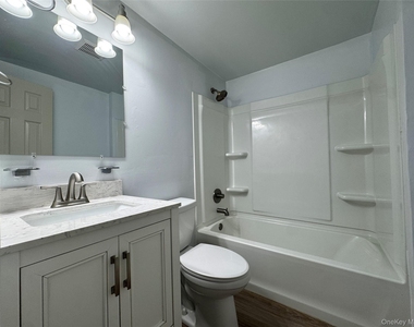 5 Lexington Hill - Photo Thumbnail 16