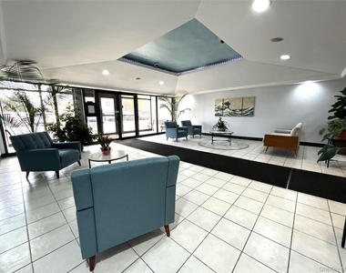 855 E Broadway - Photo Thumbnail 10