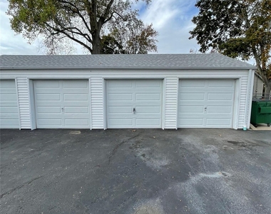 944 Union Street - Photo Thumbnail 4