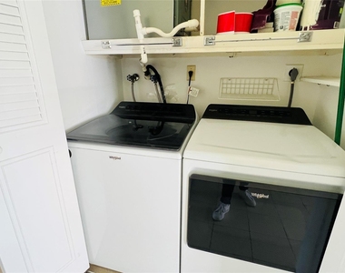 399 Woodbridge - Photo Thumbnail 9
