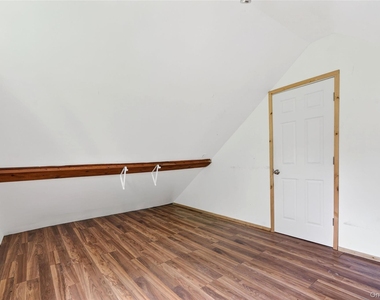 79 Quaker Hill Road - Photo Thumbnail 24