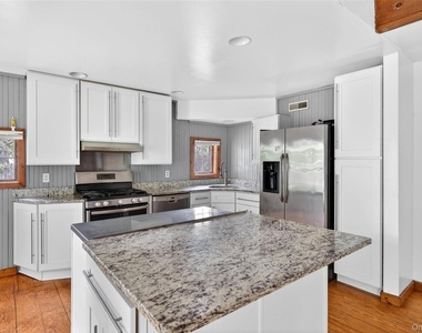 79 Quaker Hill Road - Photo Thumbnail 8