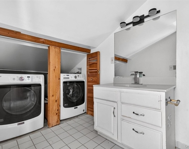 79 Quaker Hill Road - Photo Thumbnail 15