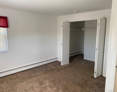124 Chelsea Avenue - Photo Thumbnail 5