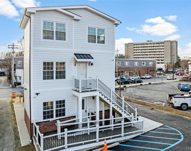 9 Lagrange Avenue - Photo Thumbnail 13