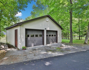 36 Ten Broeck Lane - Photo Thumbnail 21