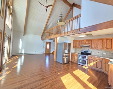 36 Ten Broeck Lane - Photo Thumbnail 7
