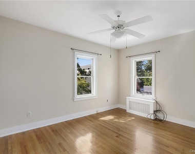 16 Terrace Place - Photo Thumbnail 12